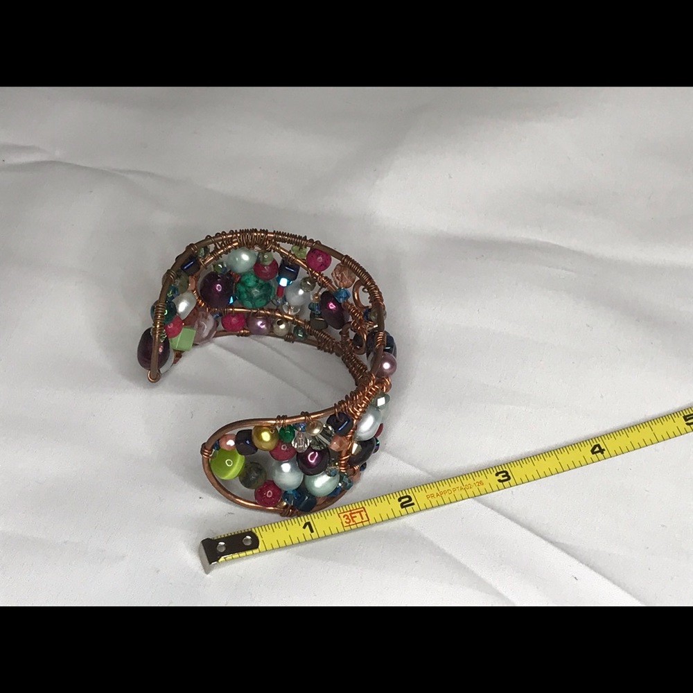Handmade copper and bead cuff bracelet - Picture 7 of 8